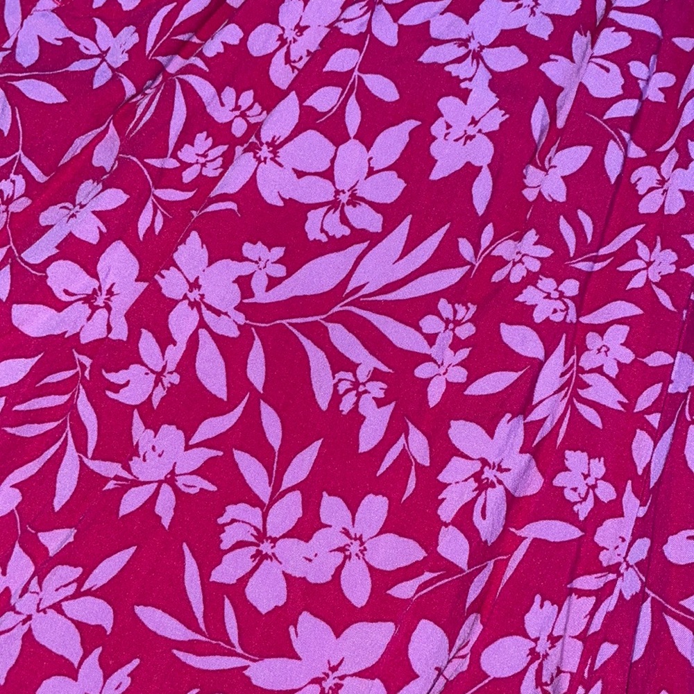 Floral patterned romper - Picture 2 of 5